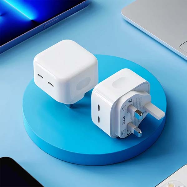 ROCK T58 35W DUAL type C PORTS TRAVEL CHARGER
